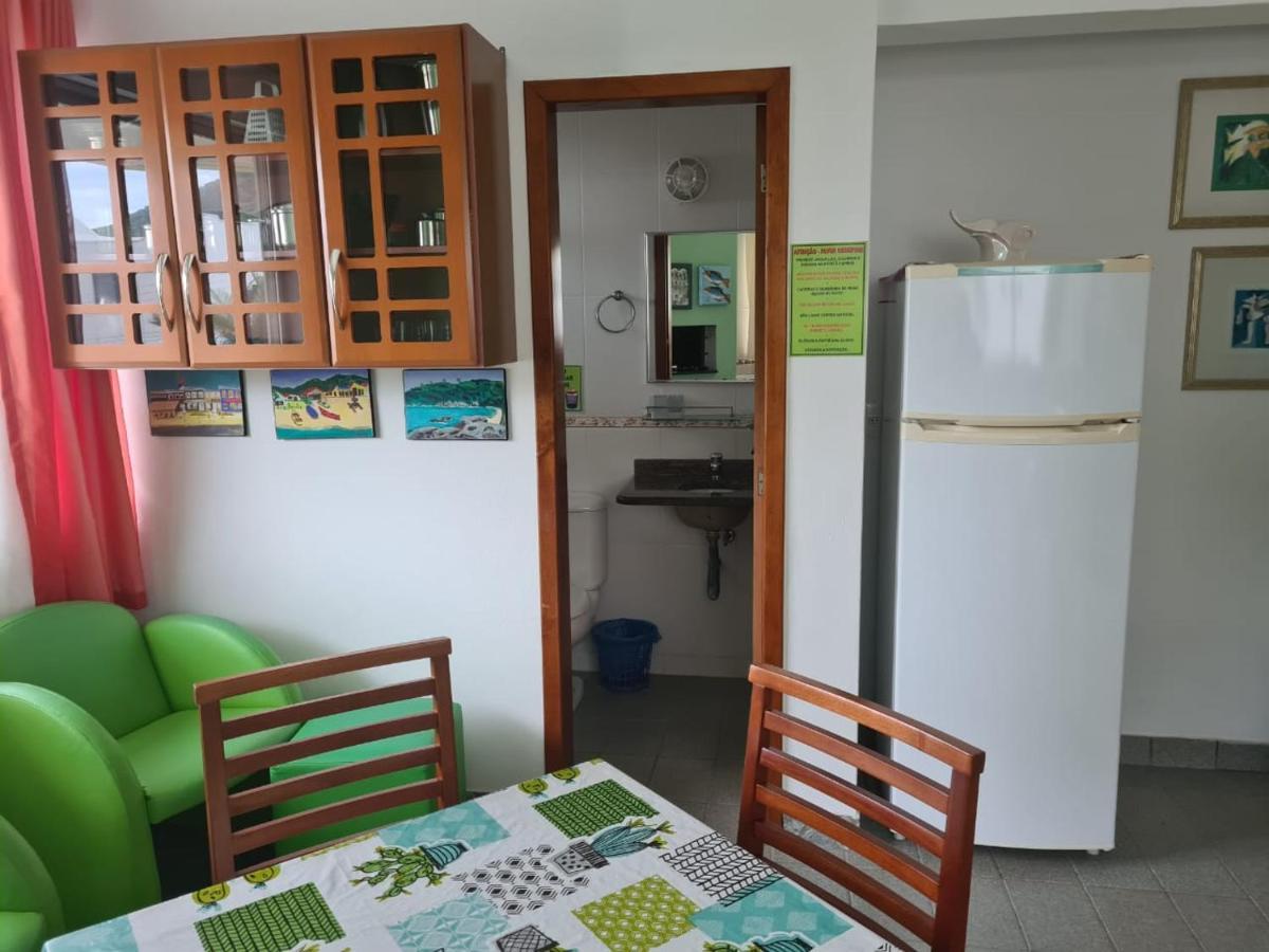 Praia De 4 Ilhas Apartamento De 1 Quarto A 60M Praia Com Vista 봄비나스 외부 사진