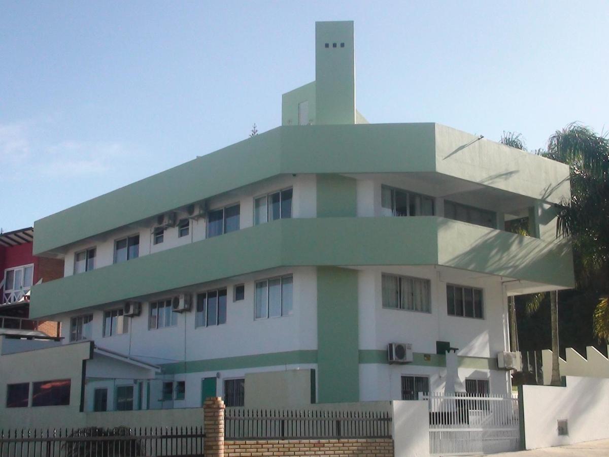 Praia De 4 Ilhas Apartamento De 1 Quarto A 60M Praia Com Vista 봄비나스 외부 사진