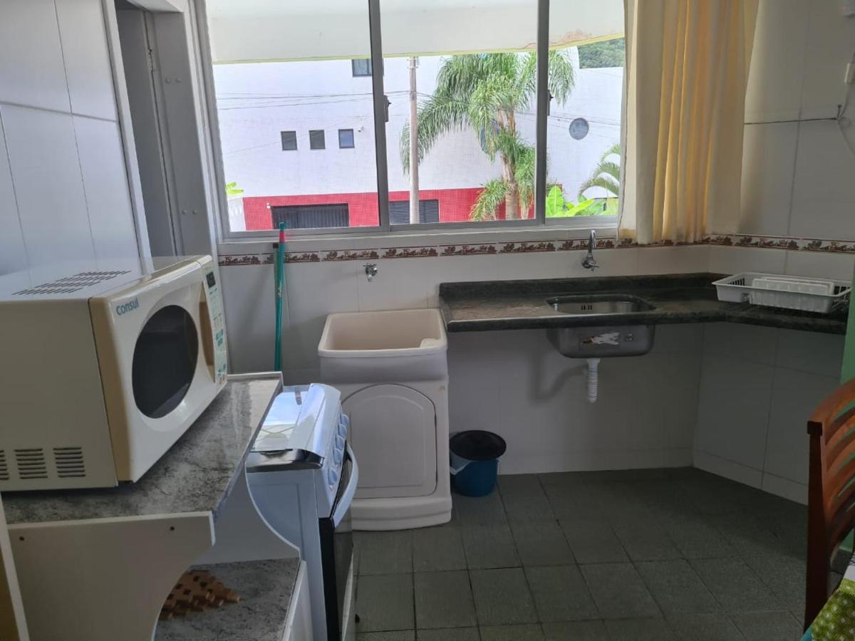 Praia De 4 Ilhas Apartamento De 1 Quarto A 60M Praia Com Vista 봄비나스 외부 사진