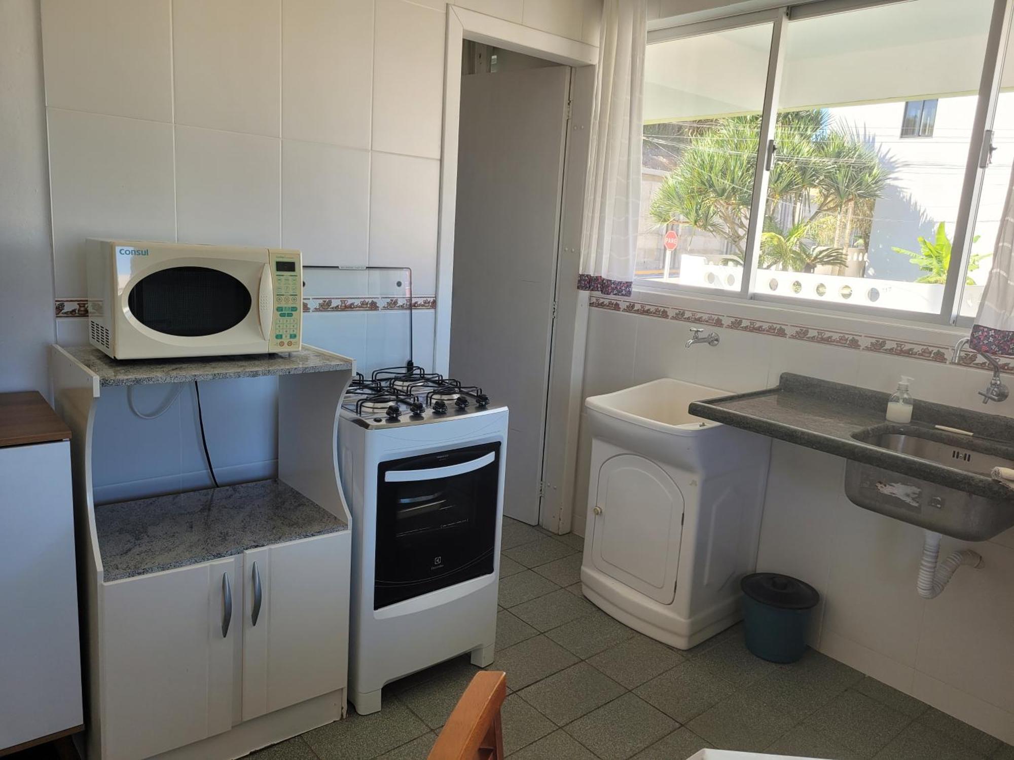 Praia De 4 Ilhas Apartamento De 1 Quarto A 60M Praia Com Vista 봄비나스 외부 사진